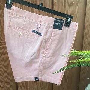 Roundtree & Yorke Straight Fit Women's Light Pink Shorts
